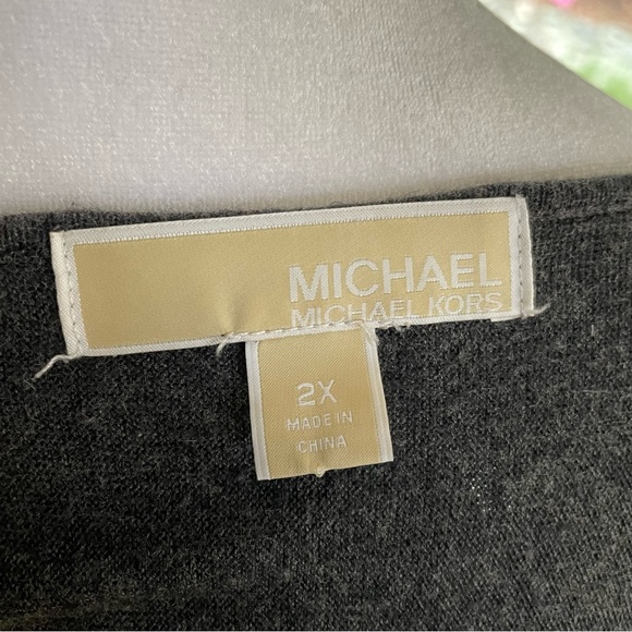 Michael Kors soft,soft,soft, grey sweater - Picture 5 of 5